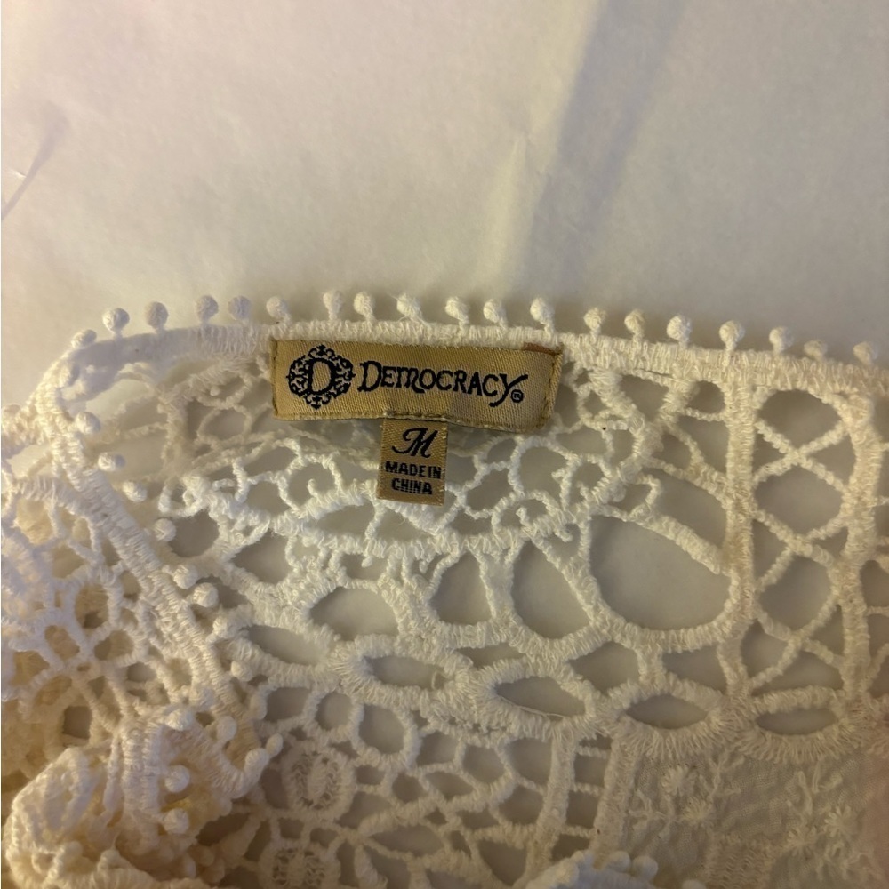Democracy Top/Short Gauzy Material Crochet Inlays Cap Sleeves Size Small - Picture 3 of 4